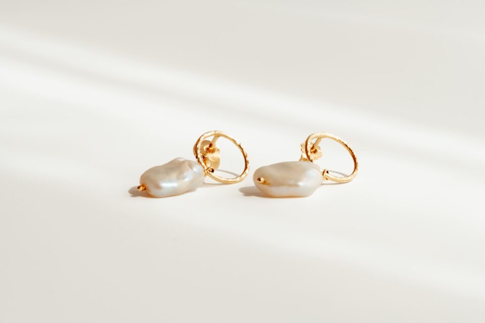 Cosmos Pearl Earrings 14k gold