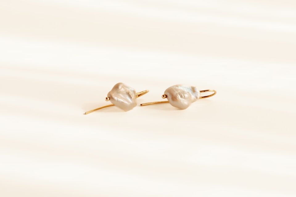 Keshi Pearl Earrings 14k gold